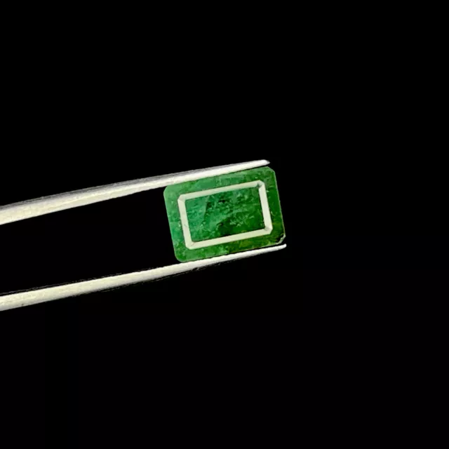 Emeraude naturelle  Green de Zambie - 2.77carats Avec Certificat IgI