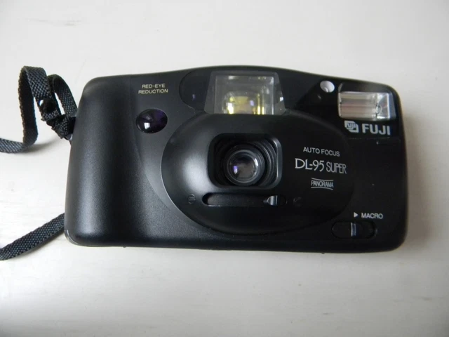 Rare APPAREIL PHOTO ARGENTIQUE FUJI DL-95 camera