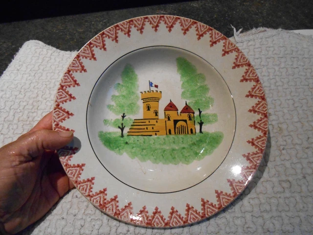 Lot de 5 assiettes plates anciennes en terre de fer modèle Parmentier