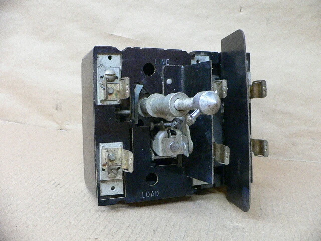 Westinghouse 451D251G03, 100P556H01A Disconnect Assembly