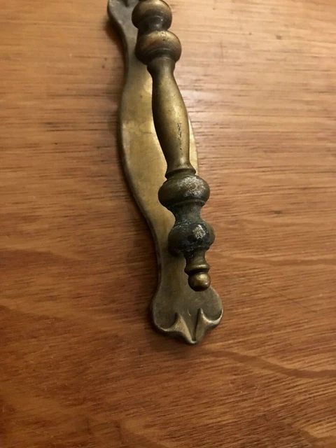 Poignée et PLAQUE ARRIÈRE tiroir armoire anglaise antique gothique colonial laiton vintage 3