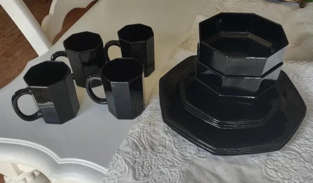 Arcoroc France Octime Black Glass Octagonal 14 Piece Set Cups Plates Bowls