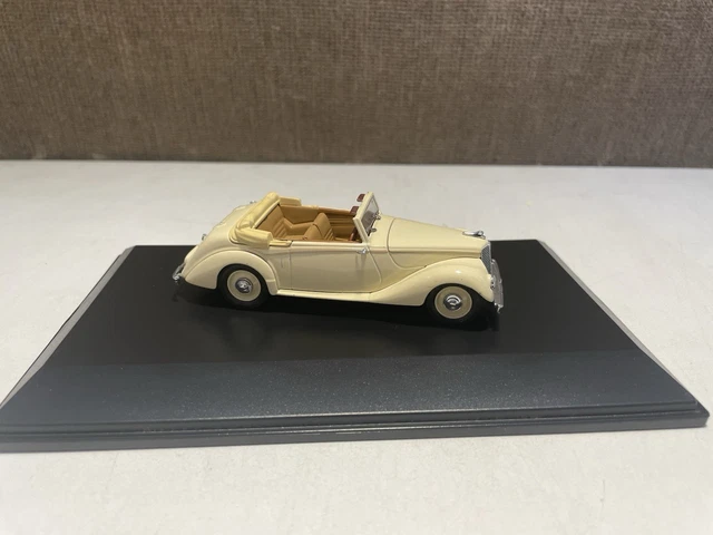 ARMSTRONG SIDDELEY Hurricane 16 (1/43) - a photo on
