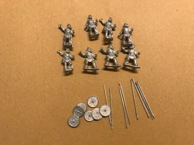 Wargaming miniatures, Foundry, 8 Viking Bondi with spears unpainted