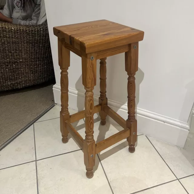 Wooden Breakfast Bar Turned Solid Wood Stool Or Side Table