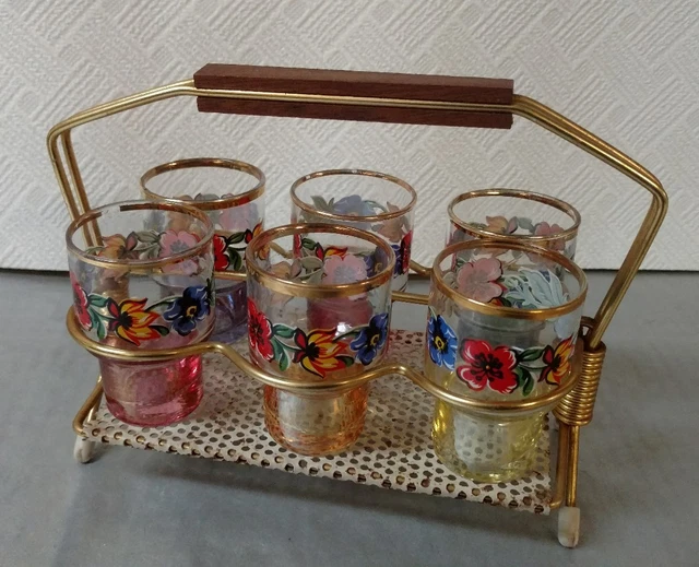 Lot 8 verres de cave à liqueur cristal Baccarat ? époque Napoleon III décor or - Vendu