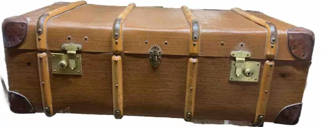 Antique Vintage Steamer Box Chest Storage Banded Travel Trunk In Good Condition