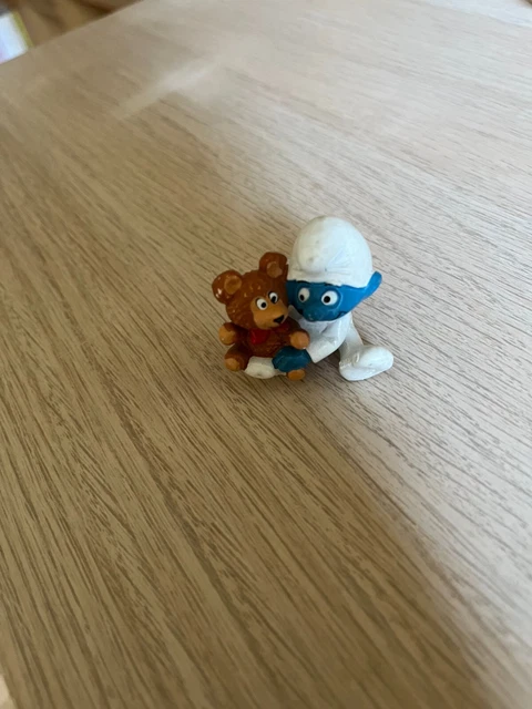 LES SCHTROUMPFS: SCHTROUMPF CONCIERGE - figurine plastique 5 cm LES SCHTROUMPFS: SCHTROUMPF CONCIERGE - figurine plastique 5 cm