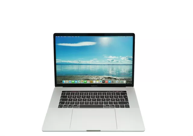 Apple MacBook Pro 15,4 2017 i7 7700HQ 16GB 512GB Radeon Pro 555 Silver QWERTY