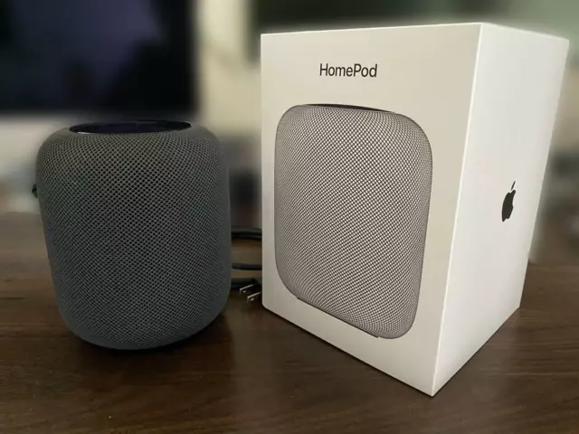 Apple HomePod Smart Speaker Space Grey Voice Enabled smart Assistant Used F/S