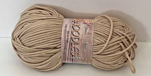 Fideos James C. Brett hilo grueso 185 yardas, 100 gramos/3,5 oz, color N8, lote 24