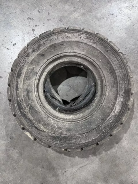 *USED* Deestone Air Pneumatic Forklift Tire 6.00 - 9 NHS