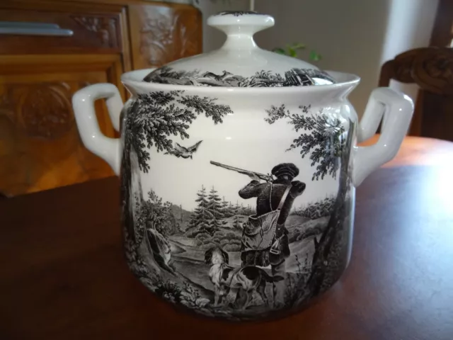 ancienne soupière ou légumier en faïence Villeroy Boch  modèle artemis