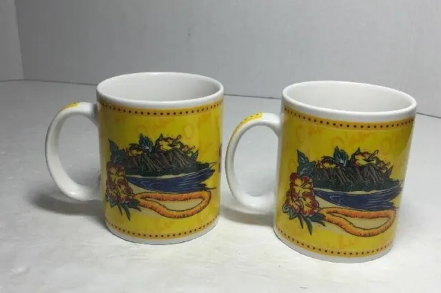PAIR of MATCHING Hilo Hattie Mugs Oahu Hawaii 2002 Yellow Floral a393