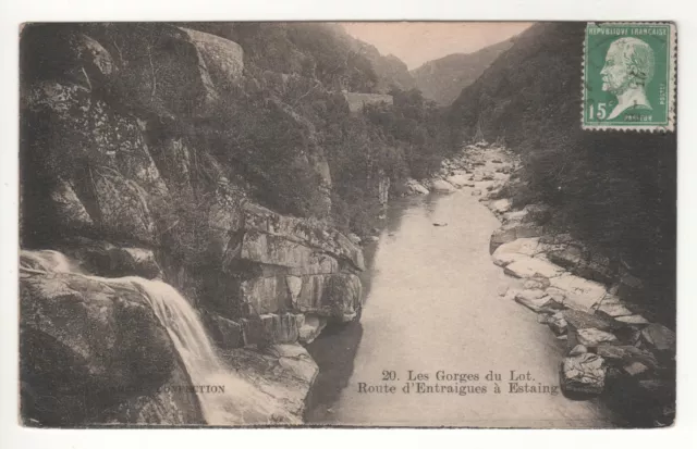 CPA 12 - GORGES DU LOT : ROUTE D'ENTRAIGUES à ESTAING (AVEYRON)  ÉCRITE