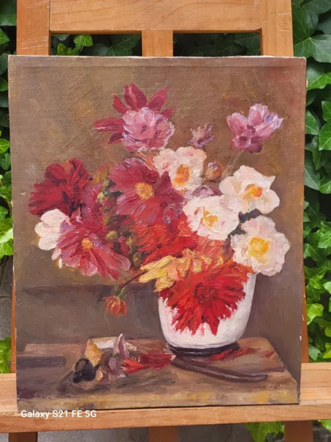 Tableau signée R. VOYER.  Bouquet de Fleurs. Peinture huile sur toile.