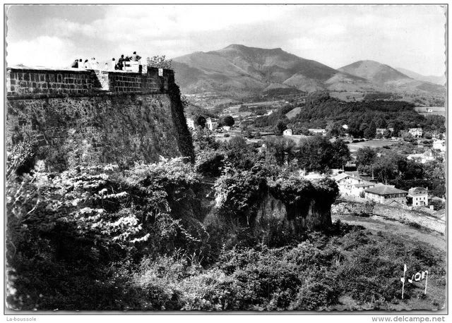 64 SAINT JEAN PIED DE PORT - view of the valley and Mont jarra