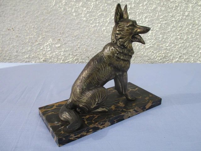 Sculpture Regule Art-Deco Chien Berger Allemand Signee