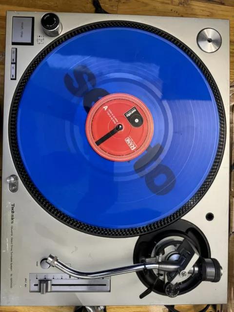 Technics SL-1200 M3D Direct-Drive Turntable