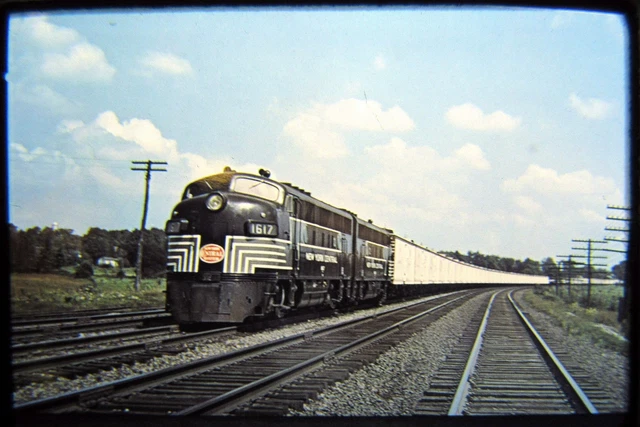 Duplicate Railroad Slide DSLD NYC 1617-1618-White Reefers near Rochester 10/47