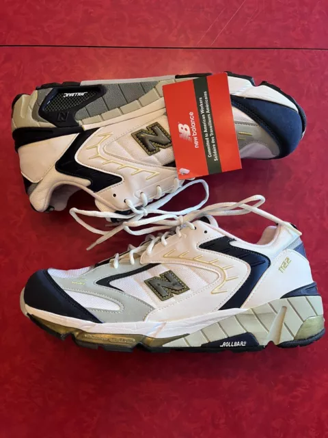 VTG NEW BALANCE 1122 Mens Size 11.5 4E Running Athletic Sneakers