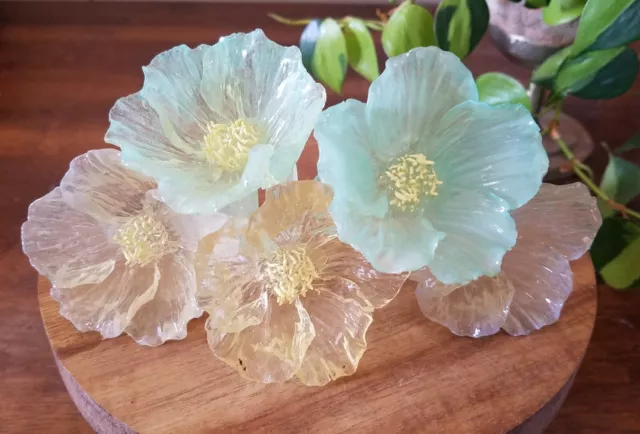 Set of 5 Vintage Flower Shaped Napkin Rings Mid Century Modern Pastel Spring