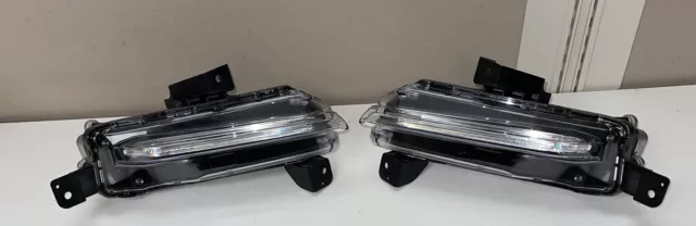 19-21 OEM Chevy Camaro SS Daytime Running Fog Lamp light 84495536 84495535