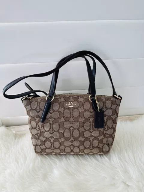 Kelsey signature east west small crossbody sale
