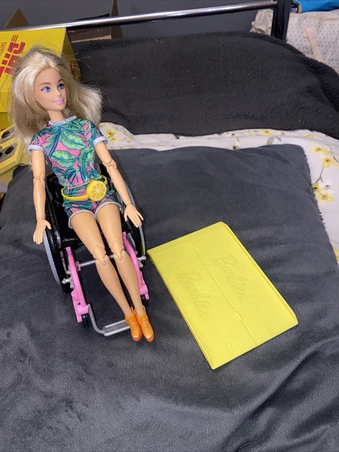 BARBIE GGL22 DOLL and Wheelchair Blonde Baby Toy Gift 7.00