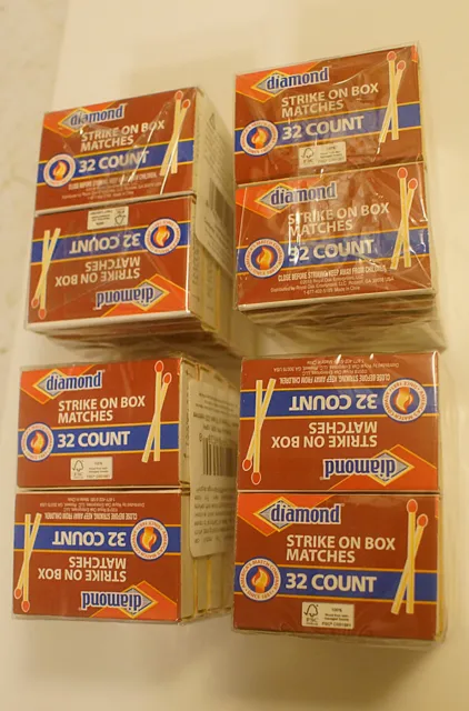 40 Boxes Diamond Wood PENNY MATCHES 32 x 20=640 STRIKE ON BOX green wooden match