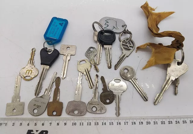 Vintage Bulk Lot Of Car Keys VW Ford etc. door keys Lot 2