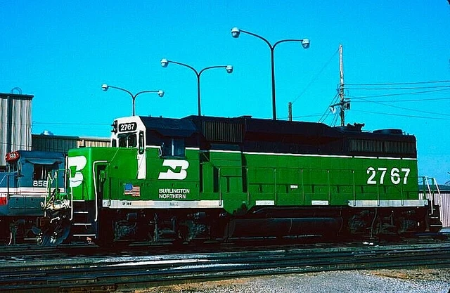 Original Kodachrome Slide Burlington Northern Gp-39E #2767 Kansas City 2/1/92