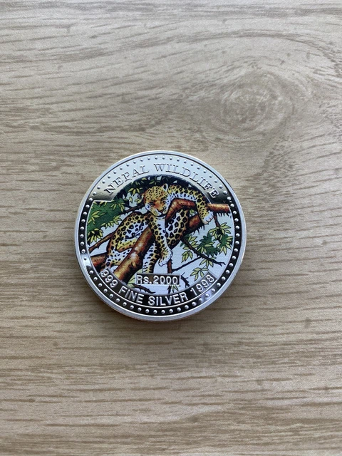 1998 Nepal 2000 Rupees Endangered Wildlife Leopard Coin