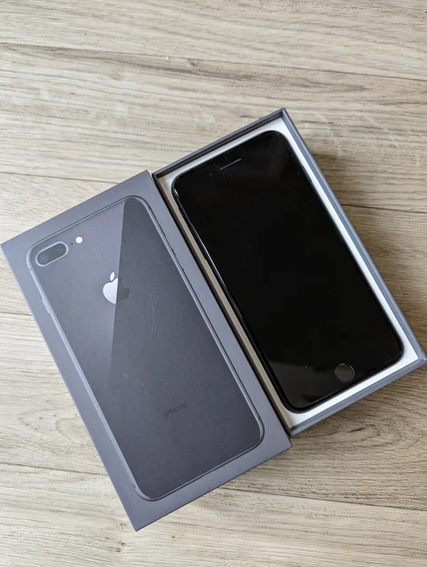 iPhone 8 スペースグレイ 256 GB au iPhone 8 Space Gray 256 GB au
