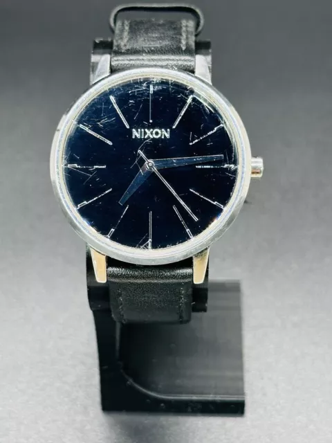 Working Mens Nixon The Kensington Movn’ Out Silver Case Black Dial Watch J3