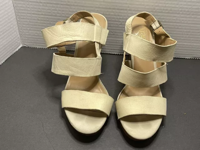 Franco Sarto Mulan Nubuck Open Toe Sandals Women's 7.5M Ivory 3 Strap Heel