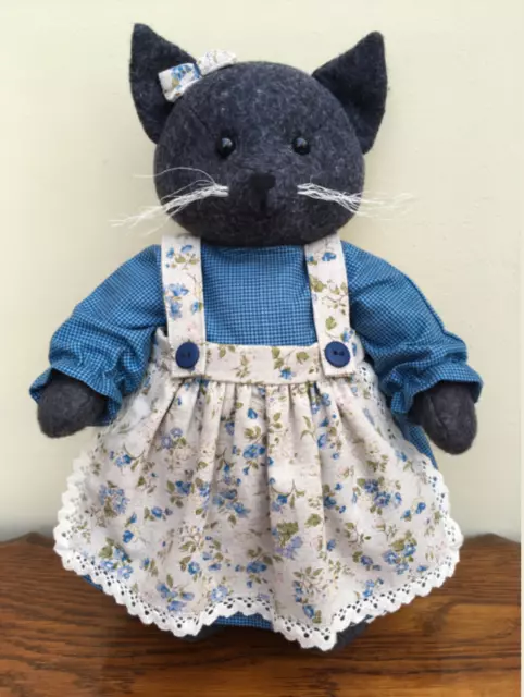 Sewing Pattern Toy Cat &clothes pattern Patsy Pushkin Country Folk 32cm Kitten