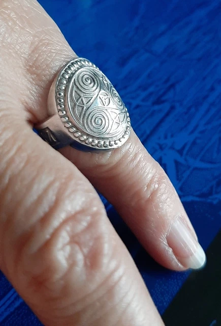 Bague fantaisie créateur vintage, taille 54