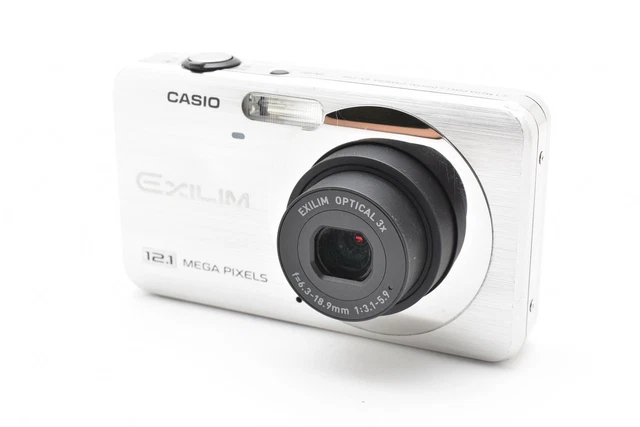 CASIO EXILIM EX-Z780 16.1MP Compact Digital Camera White