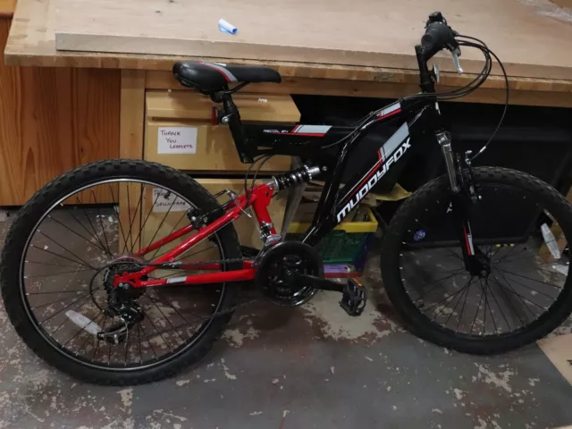 Muddyfox recoil 24 online inch kids mountain bike