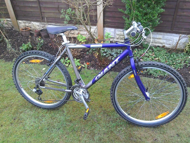 Giant boulder 2025 510 mountain bike