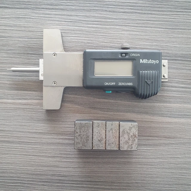 MITUTOYO DIGITAL TYRE Tire Depth Gauge 571100MOT Made in Japan 51.