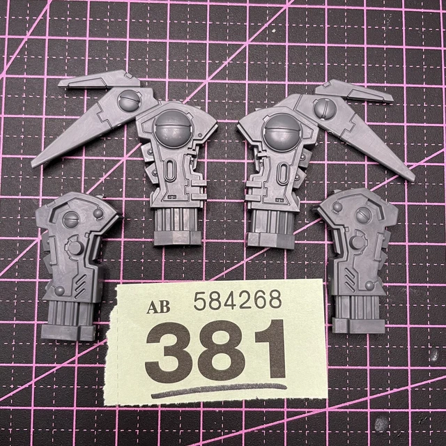 851387_5 851387_5