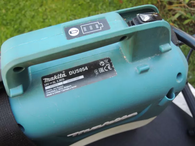 MAKITA DUS 054 Pulverisateur 18V outil rare  Bon état