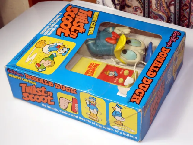 Disney vintage Donald Duck Gordy B104 remote control twist'n scoot Hong Kong 3