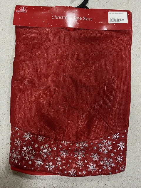 Christmas Tree Skirt 90cm Red with silver snowflake design round