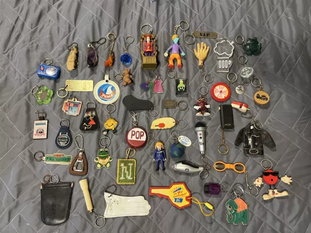 #7 Vintage Lot Of 50 Novelty Advertising Fun Keychains Key Chains Lucky Rabbit