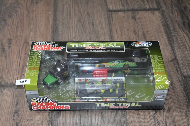 Racing Champions Time Trial 2000 John Deere  1:64 Scale Stock Car & More Nib
