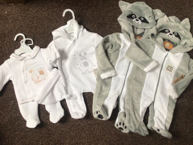 Bundle of baby boys girls warm winter clothes x 4 size newborn 0-3 months BNWT