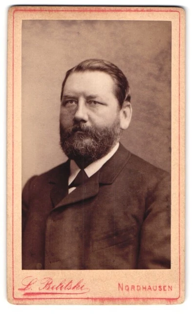 Fotografie L. Belitski, Nordhausen, Portrait bürgerlicher Herr mit Vollbart